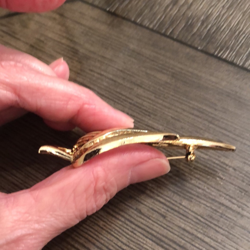 Vintage Goldtone Leaf Cluster Pin - Picture 11 of 14